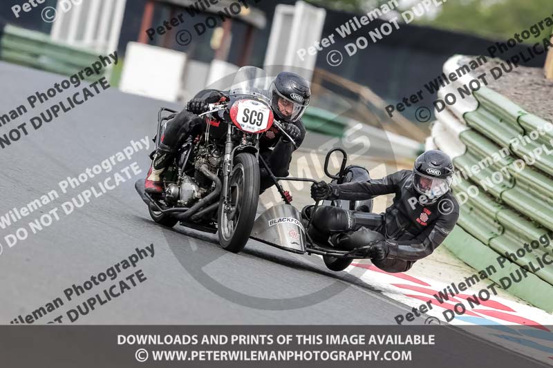 Vintage motorcycle club;eventdigitalimages;mallory park;mallory park trackday photographs;no limits trackdays;peter wileman photography;trackday digital images;trackday photos;vmcc festival 1000 bikes photographs